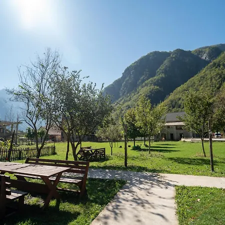 Vendégház Bujtina Harusha 3*