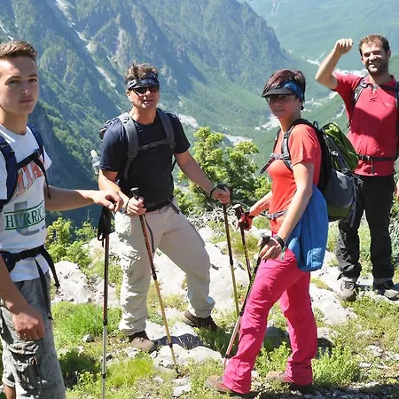 Bujtina Harusha 3* Theth