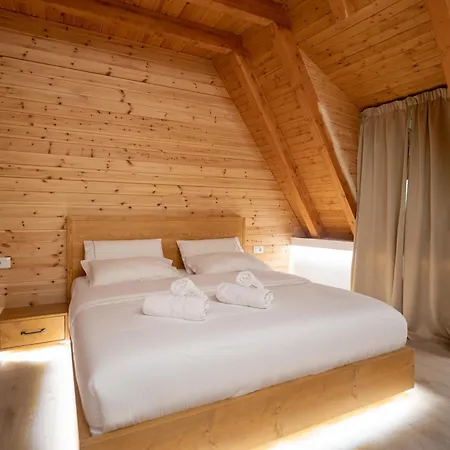 Guest house Bujtina Harusha