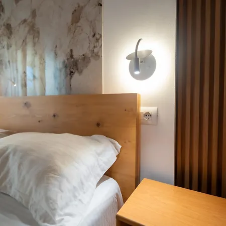Bujtina Harusha Guest house Theth