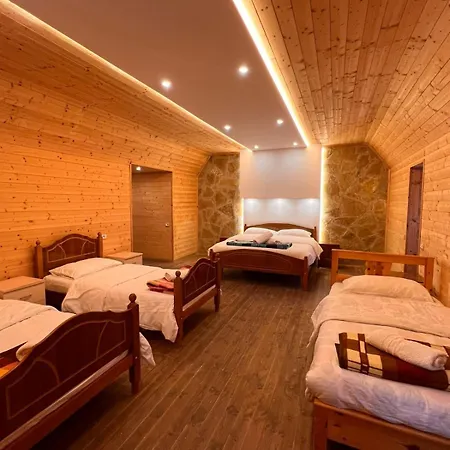 Guest house Bujtina Harusha *