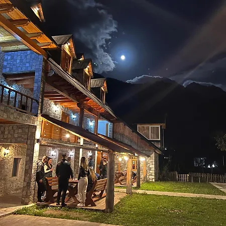 Bujtina Harusha Guest house Theth