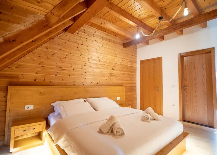 Guest house Bujtina Harusha